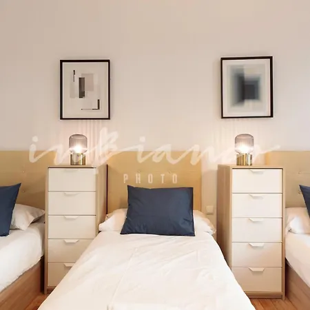 Be Barcelona Plaza Catalunya Apartment Exterior photo