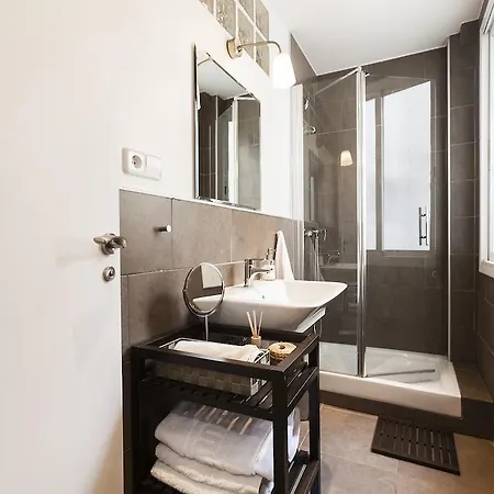Be Barcelona Plaza Catalunya Apartment Room photo